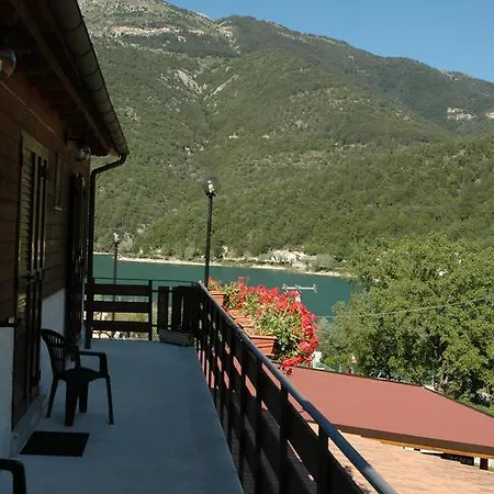 Alloggio per agriturismo Miralago